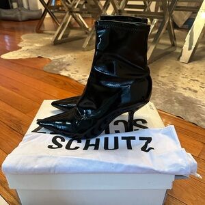 SCHUTZ charleni boot patent SIZE 9